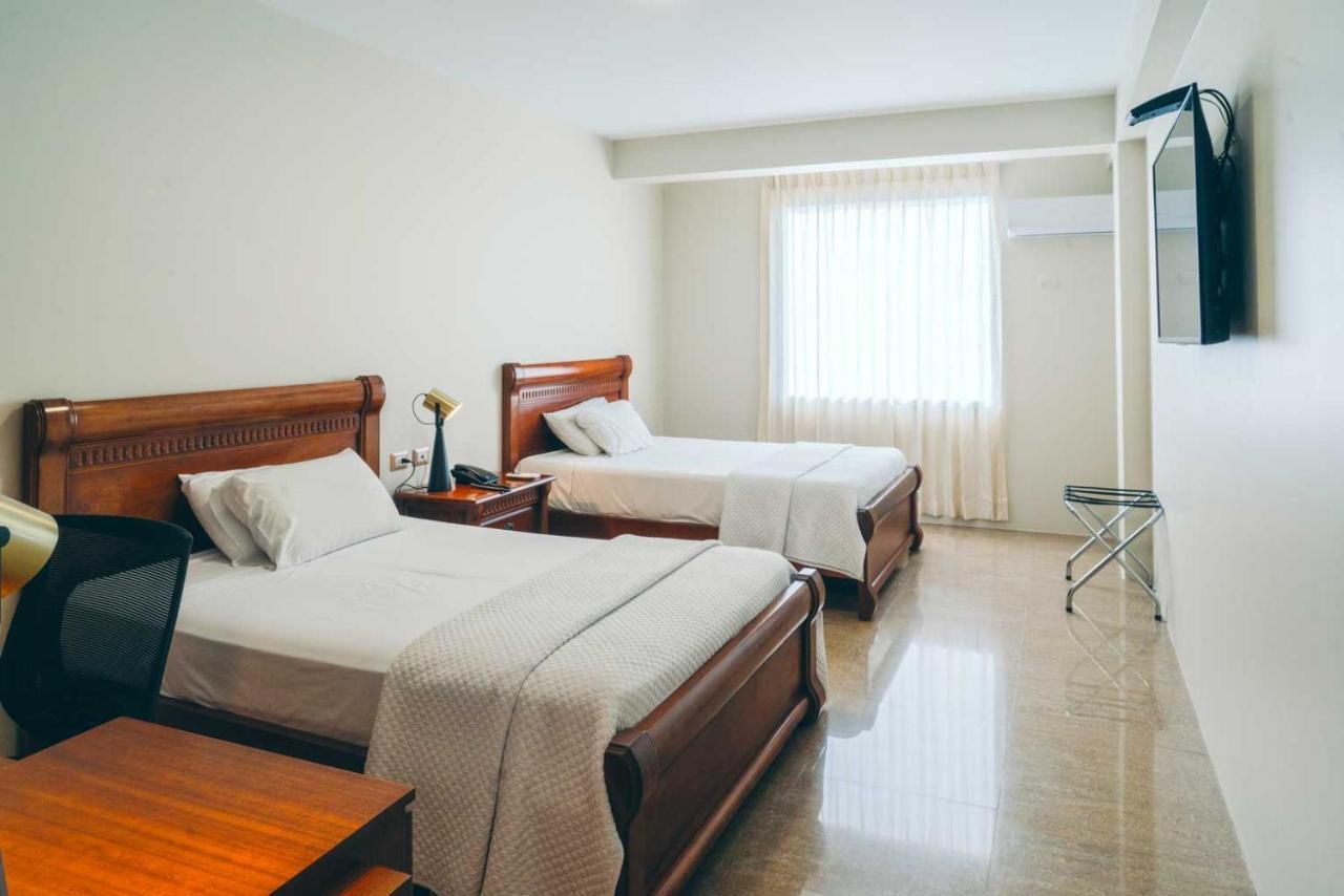 Hotel Marcelius Guayaquil Kültér fotó