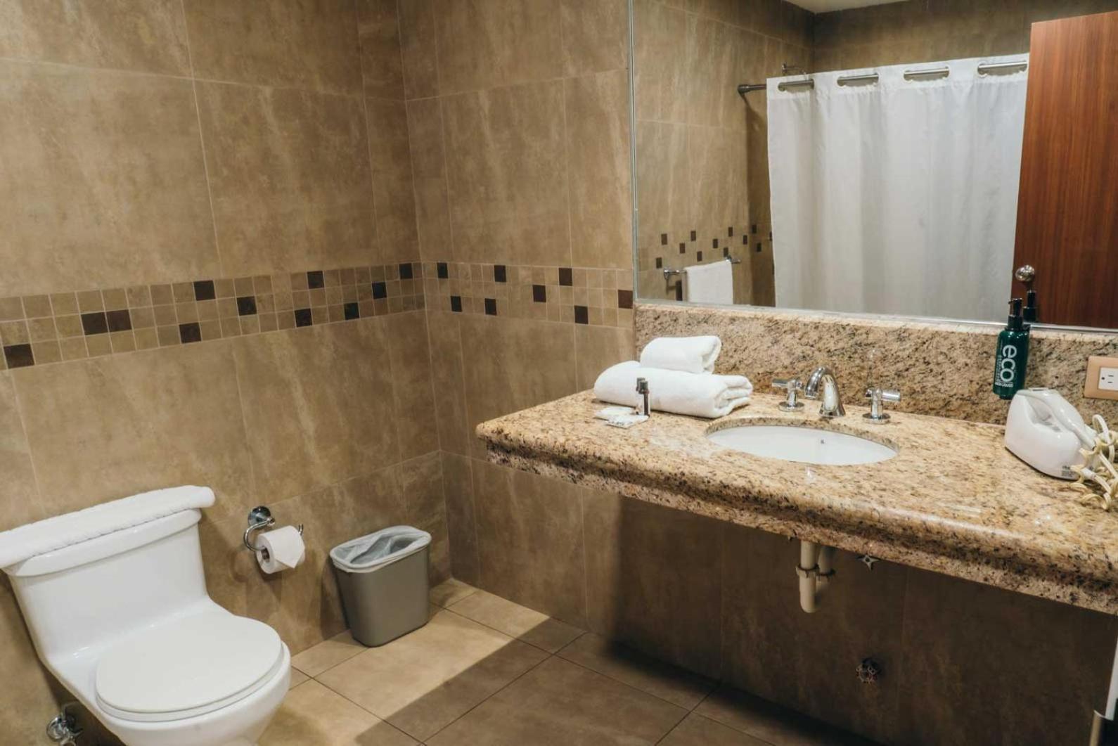 Hotel Marcelius Guayaquil Kültér fotó