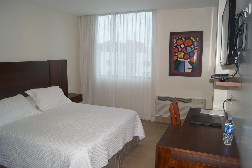 Hotel Marcelius Guayaquil Kültér fotó