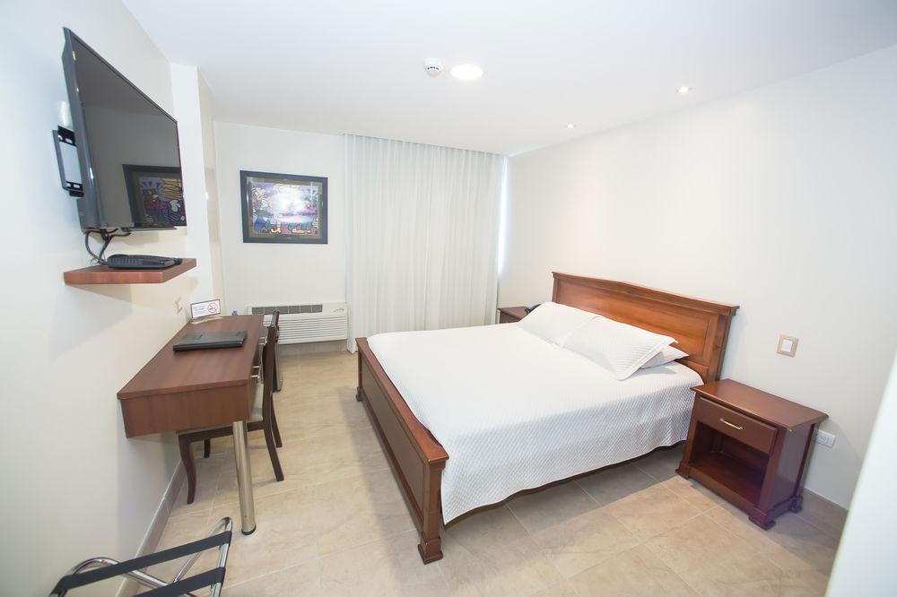 Hotel Marcelius Guayaquil Kültér fotó