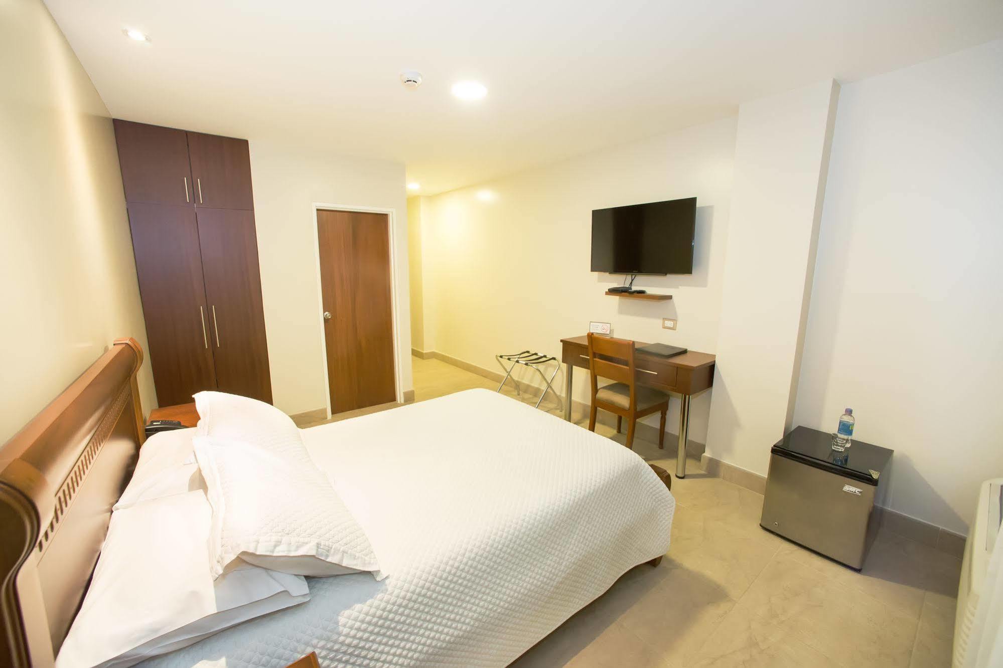 Hotel Marcelius Guayaquil Kültér fotó